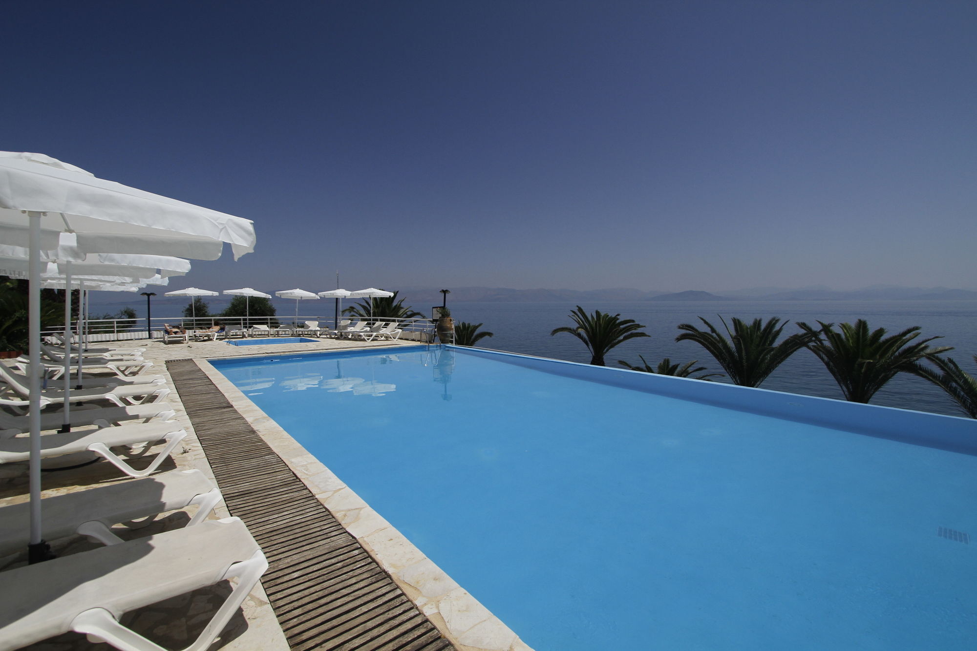 Corfu Maris Bellos Benitses  Zewnętrze zdjęcie